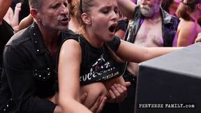 Perverse Family - Public Sex During Concert