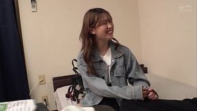 色白美肌のゆるフワ系新人デリヘル嬢をお小遣いで釣って本番成功！お金目当てかと思いきやチ●ポ目当てのヤリたがり！？