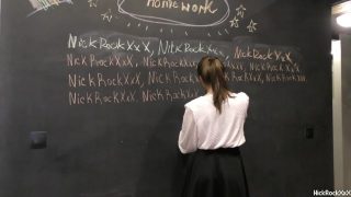 Teenage skolepige får anal straf fra sin lærer