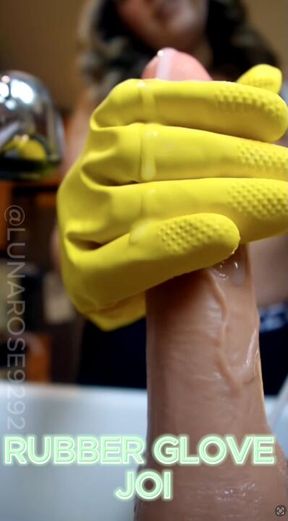 6 min Rubber Glove JOI watch me glove up and wash my dishes and a reward for patiently waiting, I give you jerk off instructions with my yellow rubber