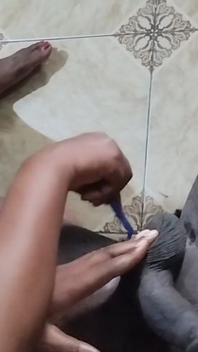 Dick shaving wife   Clip 3