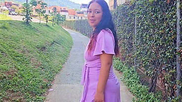 Venezuelan Latina slut exhibiting off her big ass outdoors on the public streets of Medellin, Colombia. Close up of hotwife's buttocks looking for shemales on the road. Deisy flashing and showing