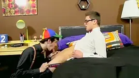 Sex And Cheerleader Handsome Ryan Is Kinky For - Arab Boy
