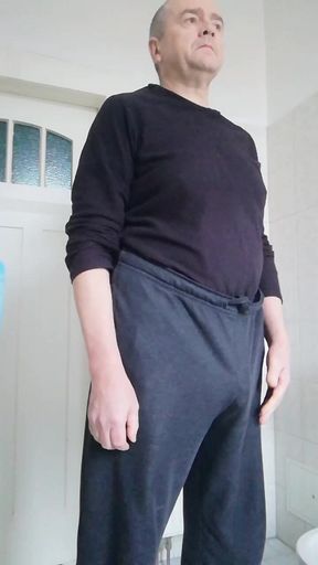 I get my penis out of my jogging pants