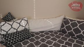 Virgin stepbrother makes stepsister fuck him