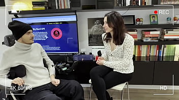 Sofia Bellucci fa la troia con un ragazzo disabile... &egrave_ solo l&#039_inizio? Oppure non succeder&agrave_ mai pi&ugrave_?