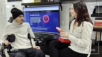 Sofia Bellucci fa la troia con un ragazzo disabile... &egrave_ solo l&#039_inizio? Oppure non succeder&agrave_ mai pi&ugrave_?