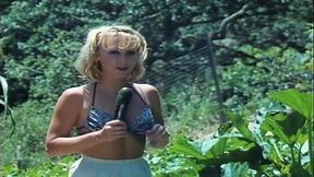 Rocky muscled retro fucker seduces hot vintage blonde for classic hardcore fuck