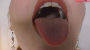 Becoming Giantess Lizzys Tiny Snack WMV