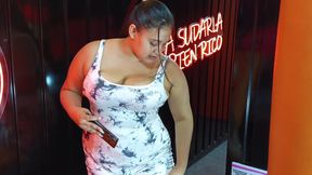 Reps with my ass to my trainer at the gym