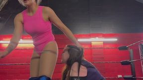 Giantess gets Stinkfaces off blonde Barbie