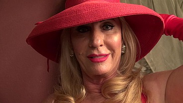 Rae Hart -- sexy lady in red