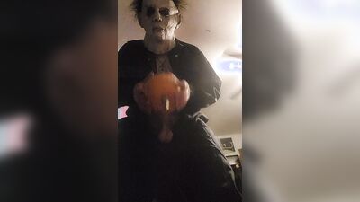 Michael Myers destroys adorable Pumpkin on Halloween