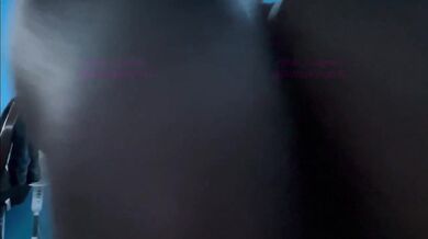 TB MY FIRST TIME HITTING IT RAW!!