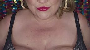 BBW SIenna SloMo Titty Shake