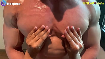 Big muscle guy gets worshipped and nipple played!