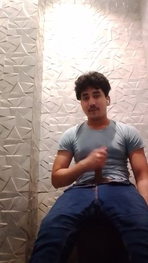 Indiana Handsome Boy Masturbation Video