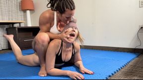 Panty Wedgie War: Sinthia Bee and Taperedphysique