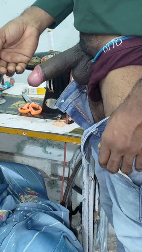 My Mother-in-law, a Tailor, Was Sewing Clothes, so I Had Sex with Her as if to Help Her.