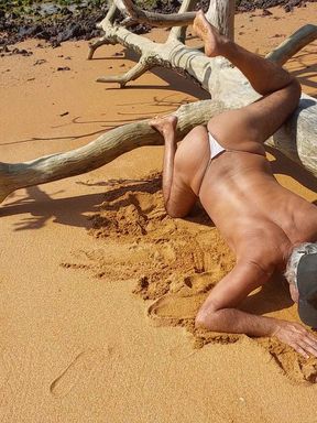 Ladysilva crossdresser in panties on the beach