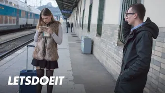 Selvaggia Gets Picked Up For A Spontaneous Big Dick POV Hookup