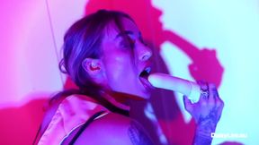 Daisy Lee In Secret Wants To Show Her Pussy