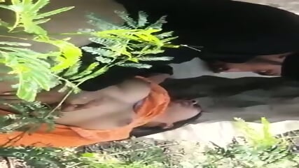 Punjabi couple outdoor sex viral video