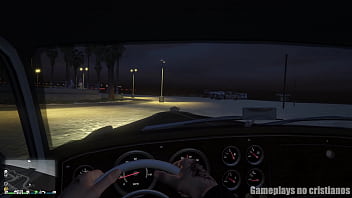 Sexo en p&uacute_blico dentro de coche en playa de GTA Online