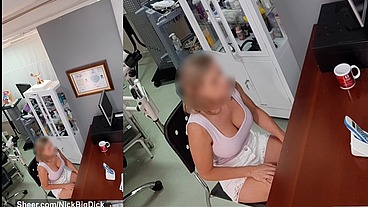 Ginecologo se folla a esta potente milf que es su vecina