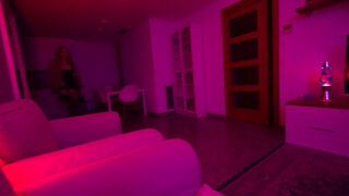 POV di scopata facciale e gola profonda su una moglie europea infedele prima di una grande eiaculazione anale