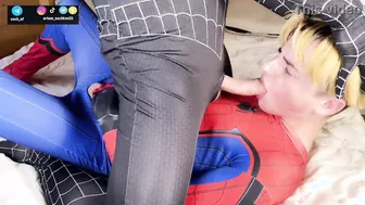 Twink superhero fucks cute spider-boy in cosplay anal scene