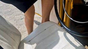 Driving Barefoot Feeling Every Move