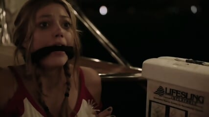 Grace Van Dien