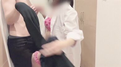 Entrance passion raw doggy while she wears sexy lingerie in the hallway