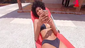 Vecino Miron Tiene Sexo Con Latina Culo Grande En La Picina (marck Polo 14) 6 Min