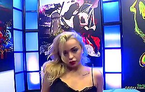Shaved daphne klyde enjoys gangbang cums and suck