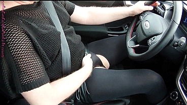 Sexy Frivol im Auto ** Crossdresser **