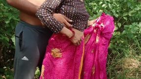 Jangal mai bhabhi ko pataya aur chudai ki