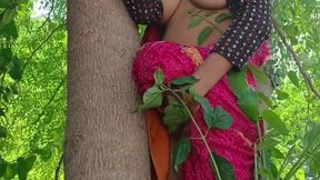 Jangal mai bhabhi ko pataya aur chudai ki