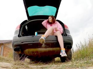 Smokin' with her bladder full
