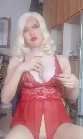 Sissy Maggie - cum with fake breast