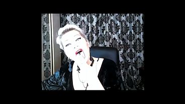 A new working day for a cool mature bitch from Russia .!. )) (Aimee Hot MILF, aka AimeeParadise)