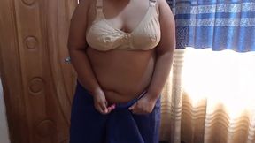 62y Old Palestine Beautiful Sexy Granny Wearing Saree &amp; Blouse Then a Guy Seduced &amp; Fucks He