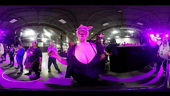 VR video of amateur booby jiggles at EXXXotica NJ 2019