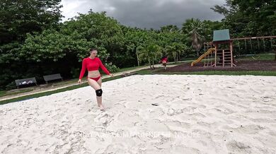 Volleyball team fucks guy on Miami beach