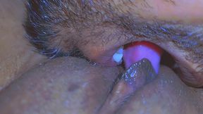 dever ne chut chat chat kar pani nikal de mere chut se