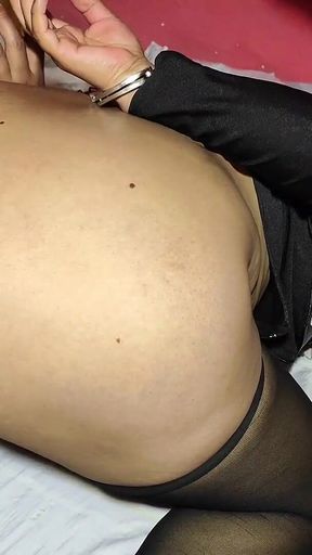 The Policewoman Gives Her an and She Ends up Squirting