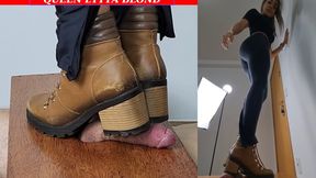 Queen Lytta Blond - SEXY Boots CBT EP 6 - 2 angles - CBT - COCK TRAMPLING - FOOT DOMINATION - FOOT HUMILIATION - BALLBUSTING - COCK SQUEEZE - AMATEUR - FOOT FETISH - SOLES - COCK STOMP - FEMDOM - KICKING - CUCKOLD -