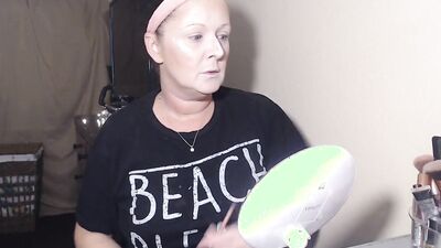 Check out the hottest mature birthday makeup in HD!