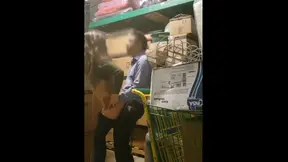 Busty fucks employee of Bodega Aurrera